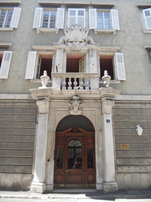 Palazzo Brigido Hotell Trieste Exteriör bild